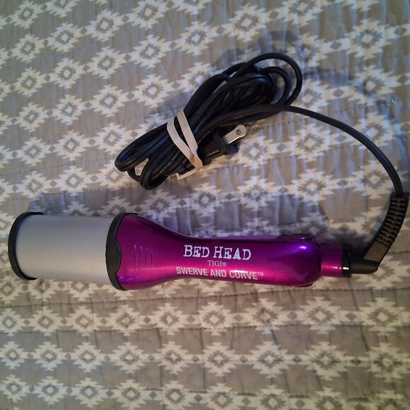 Bed Head Swerve Curve Hair Iron Waver / Wand | 2 Tools in 1 Beach Tousled Waves - Picture 3 of 6